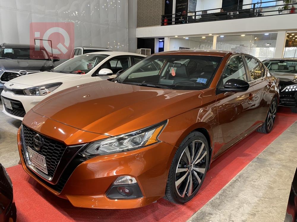 Nissan Altima